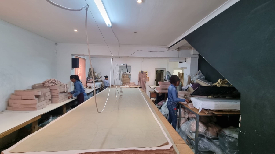 To Let Commercial Property for Rent in Salt River Western Cape
